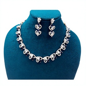 Romantic Heart Cut Crystal Rhinestone Necklace Earring <b>Set</b> Silver Plated Women's <b>Wedding</b> Jewelry Alloy Fashion Jewelry <b>Sets</b> - Product Image 4