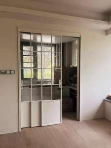 Quincaillerie cachée en gros, porte <span class=keywords><strong>coulissante</strong></span> à triple tringlerie en alliage d'aluminium pour l'intérieur, design visuel moderne et simple - Product Image 6