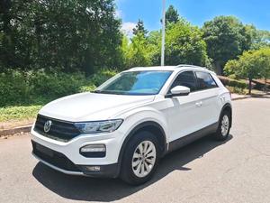 <span class=keywords><strong>Volkswagen</strong></span> <span class=keywords><strong>T</strong></span>-<span class=keywords><strong>Roc</strong></span> Usata 2020-2024, Cambio Automatico, Motore Turbo, Sedili in Pelle, Telecamera Posteriore, Pneumatici R17, Guida a Sinistra - Product Image 2