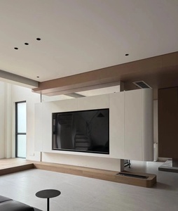 <span class=keywords><strong>Meuble</strong></span> <span class=keywords><strong>mural</strong></span> <span class=keywords><strong>TV</strong></span> flottant blanc, avec rangement dissimulé et base en bois, appareils intégrés, peut servir de cloison - Product Image 1