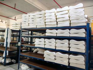 Haute résilience HR PU mousse moulage Injection D70 siège de bureau 2 pièces PU AB composants - Product Image 2