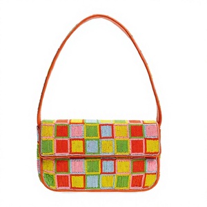 Sac à main rectangulaire vintage brodé avec motif à carreaux coloré en textile de coton, design élégant, sacs à bandoulière orange - Product Image 1