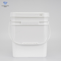Seau en plastique carré robuste de 10L avec couvercle Récipient de qualité alimentaire pour liquides industriels et emballages alimentaires