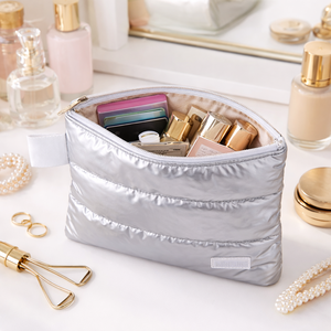 Bolso de Mano Acolchado MINFUNG Personalizado, Metálico Brillante, con Cierre de Cremallera, Portátil, Impermeable, para Cosméticos y Viajes - Product Image 4