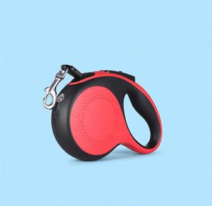Laisse de chien rétractable de luxe personnalisée de 5 mètres rouge/noir durable avec lumière LED et sac à crottes à dégagement rapide pour chiens de 30 kg - Product Image 1