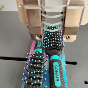 Machine d'agrafage pneumatique automatique pour jouets avec système d'aiguilles variables, moteur et pompe, emballage de cartons, matériaux en bois - Product Image 4