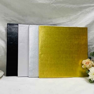 Bases y Tableros Cuadrados para Pasteles en Colores Surtidos, de 6mm y 12mm de Grosor, para una Base Resistente - Product Image 3