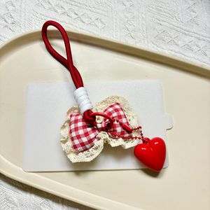 Mengda dolci accessori a quadri con fiocco in pizzo, portachiavi in pizzo, portachiavi con ciondolo a forma di cuore per ragazza. - Product Image 2