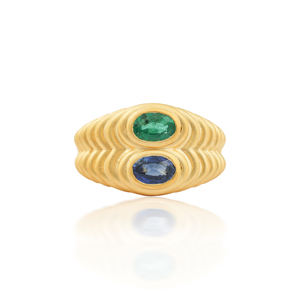 Bague de cocktail en or jaune 18 carats la plus vendue avec saphir bleu émeraude serti clos, style luxueux, taille brillant, bleu éblouissant - Product Image 1