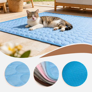 Vente en gros de <span class=keywords><strong>tapis</strong></span> lavable en soie glacée <span class=keywords><strong>tapis</strong></span> de chenil de couchage auto-refroidissant <span class=keywords><strong>tapis</strong></span> de lit réutilisable pour animaux de compagnie <span class=keywords><strong>tapis</strong></span> de refroidissement pour chiens chats - Product Image 2