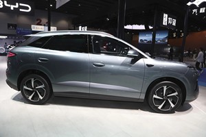 BYD Sea Lion 05EV SUV Elettrico Usato, Trasmissione Automatica, Basso Chilometraggio 25000KM, Buone Condizioni, 5 Posti, Guida a Sinistra - Product Image 5