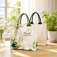 Sac fourre-tout personnalisé en toile double couche avec fermeture éclair, imprimé aquarelle marguerite camomille, poignées olive, nœud à carreaux, OEM ODM LOGO Code QR