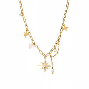 Collar con colgante de cadena Figaro chapado en oro con dijes de estrella y perlas de imitación, joyería de estilo vintage para mujer - Product Image 3