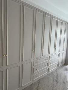 Armoire moderne sur mesure avec combinaison de style en panneaux de fibres à densité moyenne pour la maison, l'hôtel, la villa - Product Image 3