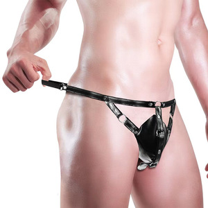 กางเกงในชายหนังเทียมสีดำเอวต่ำเซ็กซี่พร้อมสายโซ่ - Product Image 3