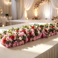 Décoration florale de table, centre de table artificiel vert et blanc, rangée de roses, rangée de verdure artificielle pour la décoration de table de mariage