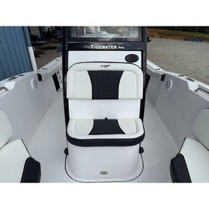 Barco de Pesca de Aluminio TideWater Boats 232 CC Adventure 2016-2017, 4m de Eslora, Motor 300, Consola Central 1500 - Product Image 4