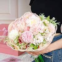 Papier d'emballage floral plissé en organza perlé de luxe pour la décoration florale de mariage