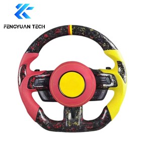 Volant en fibre de carbone forgé sur mesure avec écran LED pour <span class=keywords><strong>Ford</strong></span> <span class=keywords><strong>Mustang</strong></span> S550 2015-2023 <span class=keywords><strong>GT</strong></span> - Cuir chauffant et perforé - Product Image 6