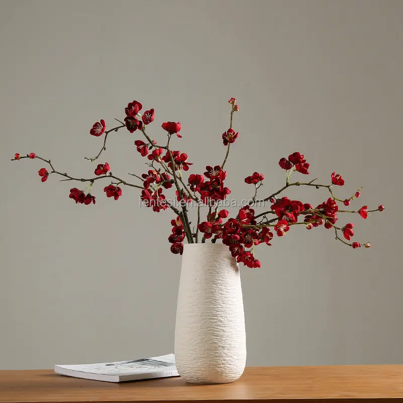 Nordic Creative Minimalist Modern Porcelain Rose Flower Vases Embossed White Ceramic Vase for Home Decorations