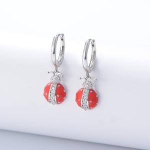 أقراط نابست النسائية من الفضة الإسترلينية عيار 925 مع الزركون على شكل الدعسوقة المعجزة مطلية بالذهب ومقاومة للماء - Product Image 5