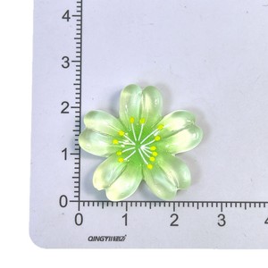 ดอกซากุระเรซิ่นสีสันสดใสใสๆ สำหรับทำเครื่องประดับ DIY ตกแต่งเคสมือถือ กิ๊บติดผม หรือของประดับตกแต่ง - Product Image 5