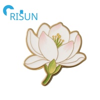 Épinglette en métal Gardenia émaillée, fabriquée en usine, fleur de jasmin philippine, épingles Philippines, broches, épinglette personnalisée Sampaguita