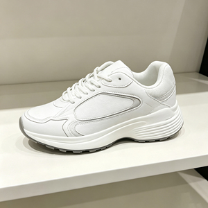 Nouvelles baskets de course respirantes et épaisses de style Vogue pour hommes et femmes, chaussures de sport décontractées confortables à semelle épaisse résistantes à l'usure - Product Image 2