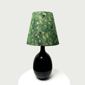 Lampe de table avec base en céramique, ampoule LED E27, interrupteur à bouton, 220V, éclairage décoratif pour la protection des yeux, pour chambre à coucher, utilisation au chevet - Product Image 1