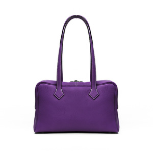 Sac à bandoulière en cuir PU souple avec logo personnalisé Sac à main décontracté de grande contenance pour femme Grands sacs à main de mode pour dames - Product Image 2
