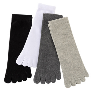 Men's Outdoor Sports <strong>Running</strong> <strong>Socks</strong> Quick-Drying Leisure Crew High 5 <strong>Toed</strong> Knitted Design with Body Custom Logo for Autumn Season - Product Image 5