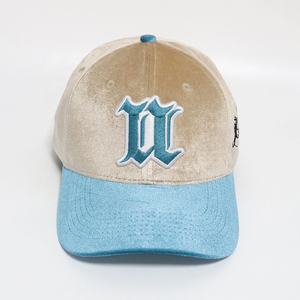 قبعات بيسبول شتوية دافئة بتصميم عصري من قطعتين مع تطريز حروف على قماش مخملي، قبعات مخملية بستة ألواح - Product Image 3