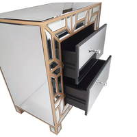 Table de Chevet Moderne Luxe Argentée avec Miroir et 2 Tiroirs pour Chambre à Coucher – Vente en Gros
