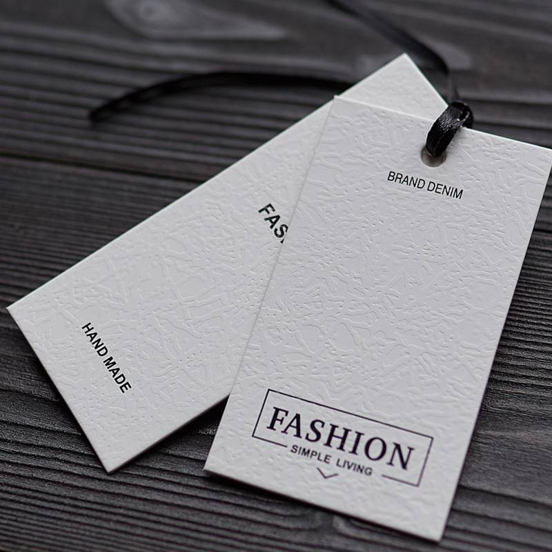 Custom Size Brand Price Hang Tags Garment Paper Swing Tag for Gift Tags Clothes T-Shirt Private Label With Own Logo