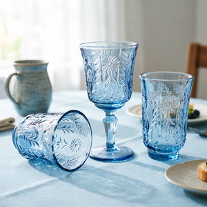 Calice da Vino Corto con Strass Luminosi, Bicchiere Blu Goffrato, Set di Calici in Vetro Ambrato Fatti a Mano, Ecologici, 225ml, per Matrimoni - Product Image 1