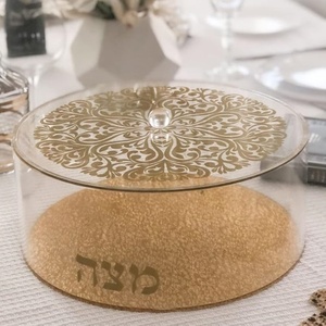 Boîte à Matzah <span class=keywords><strong>en</strong></span> Lucite Judaica avec couvercle <span class=keywords><strong>en</strong></span> similicuir blanc et poignée à nœud - Product Image 3