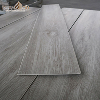 Wasserdichter Umweltfreundlicher Feuerfester Verschleißfester SPC Vinyl-Plankenbodenbelag 0,3mm Nutzschicht 6mm Klick-Installation Apartment