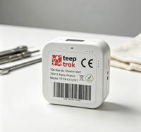 Rouleau d'autocollants adhésifs imperméables personnalisés, étiquette de code-barres CE RoHS, étiquette de nom de produit en vinyle mat blanc pour appareil électronique