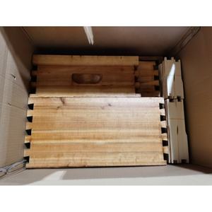 <span class=keywords><strong>Langstroth</strong></span> <span class=keywords><strong>Beehive</strong></span> 10 bingkai, perlengkapan sarang lebah lengkap Kit sarang lebah madu kayu untuk lebah - Product Image 3