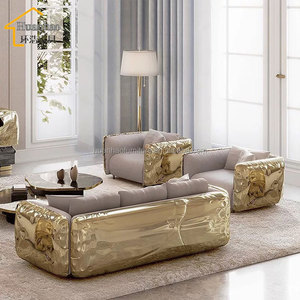 Divano <span class=keywords><strong>in</strong></span> <span class=keywords><strong>Pelle</strong></span> Artigianale Italiana di Lusso con Finiture <span class=keywords><strong>in</strong></span> Ottone Lucido, Arredamento per Soggiorno, <span class=keywords><strong>Divani</strong></span> <span class=keywords><strong>in</strong></span> Vera <span class=keywords><strong>Pelle</strong></span> - Product Image 5