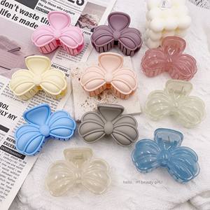 Pince à cheveux en plastique au design OEM, nouvelle mode populaire, accessoire pour cheveux en forme de nœud, couleur bonbon - Product Image 1