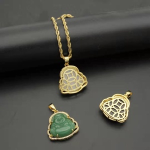 Nouveau pendentif Bouddha en titane et acier inoxydable plaqué or avec diamants et pierres de jade - Product Image 2