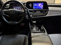 Lexus ES 250 Premium d'occasion, berline
