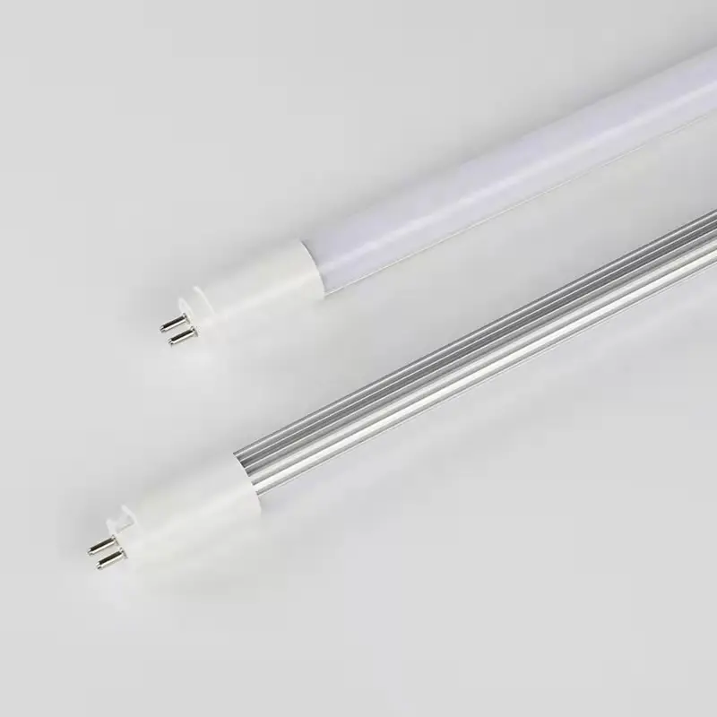 LEDランプSMD2835 T5 4フィート18ワット蛍光管交換カスタマイズ可能な工場価格