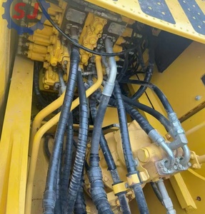 Excavadora de cadenas Komatsu PC220 usada, excavadora hidráulica sobre orugas para construcción - Product Image 5