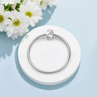 Bracelet Serpent Torsadé Souple et Lisse à Prix de Gros avec Fermoir à Clip en Cristal Cosmique Certifié CE pour Bijoux Breloques DIY Mondiaux