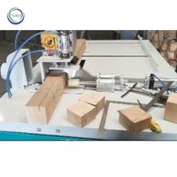 Machine à découper les blocs de palettes en sciure de bois, coupe-pieds de palettes, machine à découper le bois, machine à découper les blocs carrés