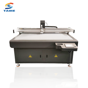 Cortador CNC semiautomático TAIHE, cuchillo oscilante rotativo, mesa de vacío de 10 capas, <span class=keywords><strong>corte</strong></span> de tela textil a medida para venta al por menor - Product Image 1