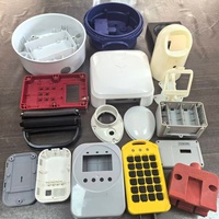 Service de moulage par injection de pièces en plastique PA66 GF30 sur mesure haute performance, fabrication de moules de précision
