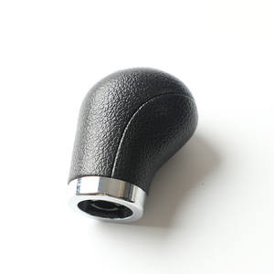 Pommeau de levier de vitesse en cuir noir ergonomique pour Mercedes Benz W639 - Product Image 5